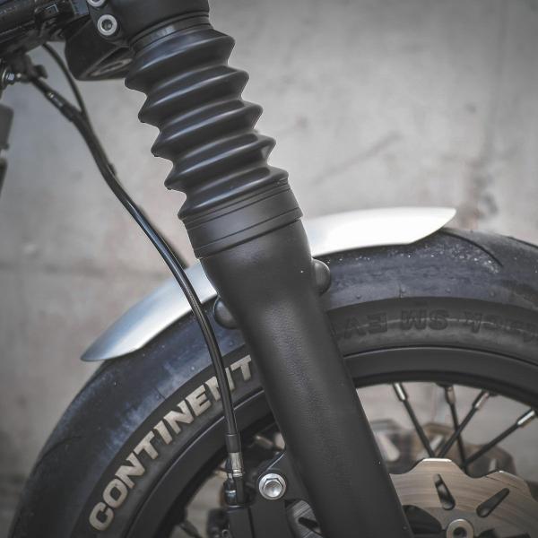 トライアンフ ボバー Race Bobber アルミフロントフェンダー ブラッシュ RAISCH