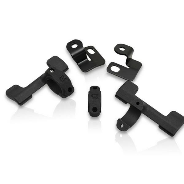 トライアンフ ボバー スピードマスター サイドカバー 装着KIT RAISCH