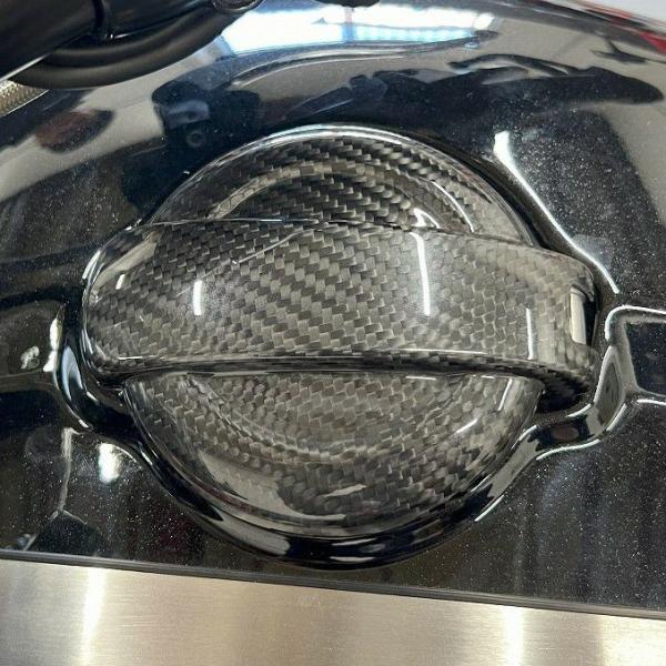 トライアンフ ロケット3R/ロケット3GT フューエルキャップカバー ドライカーボン SPEEDRA