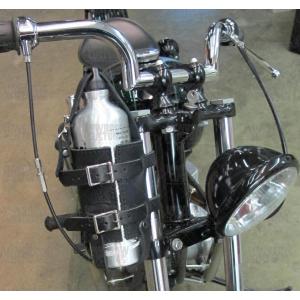 トライアンフ ボバー スピードマスター等 汎用フューエルボトルホルダー