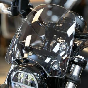 BMW R1250R スポーツ スクリーン スモーク Puig : モトパーツ バイク