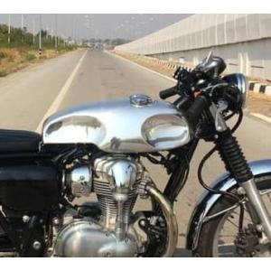 Kawasaki W800 W650 アルミ タンク &quot;Mugello&quot; オメガレーサー