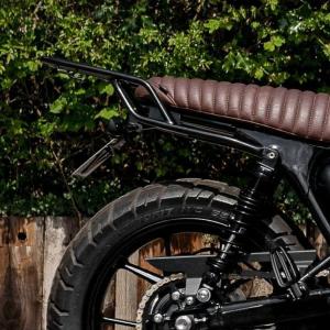 トライアンフ スピードツイン ヘッドライト＆スピードメーター