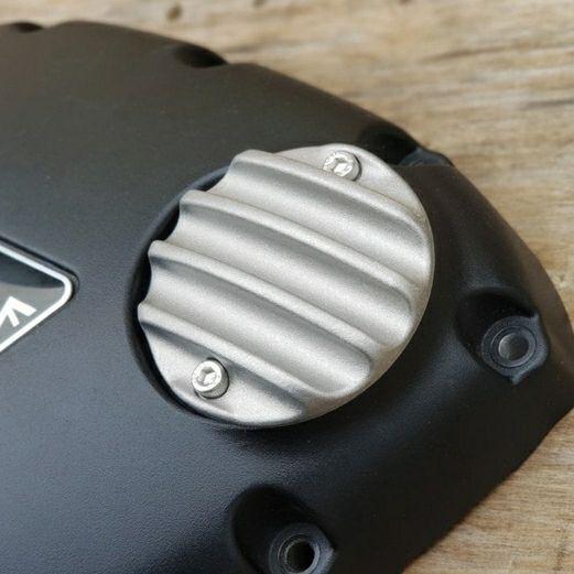 水冷 T100 T120等ポイントカバー リブデザイン ショットブラスト  Motone