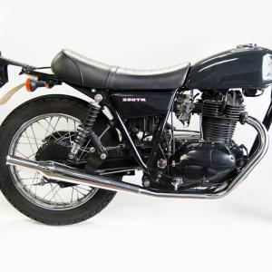 YZF-R7/YZF-R6 レーシングスクリーン ダークスモーク プーチ Puig