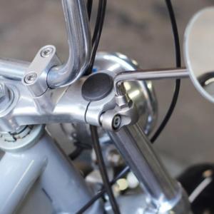 ヤマハ SR400/500 新型ニールックミラーブラケット  モーターロック