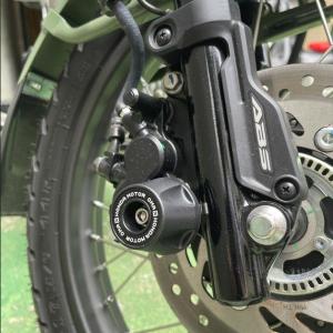 ダックス125フロントキャリパーサポートカニブレンボ用銀 : ミニモト
