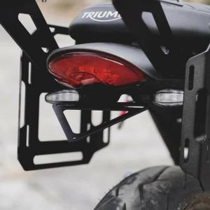 未使用　新品　トライアンフ　スピード400 純正シート ブラック 未使用 新品 トライアンフ スピード400 純正シート ブラック - メルカリ