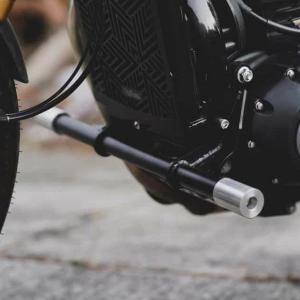 新品未使用) トライアンフ スクランブラー400X　純正ハンドガード左 楽天市場】トライアンフ スクランブラー400X ハンドガード Power