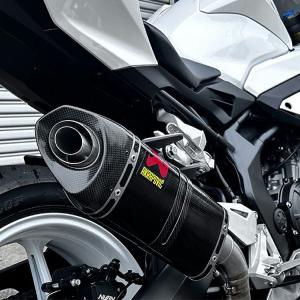 AKRAPOVIC アクラポビッチ:AKRAPOVIC スリップオンライン