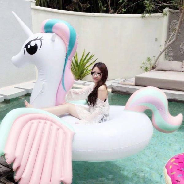 A34630 ユニコーン 浮き輪 浮きボード インスタ映え おしゃれ ビーチ プール 海 南国 リゾ...