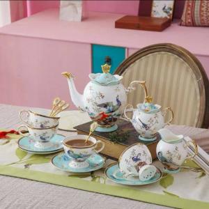 高級ティーカップ＆ソーサー 6客セット 陶器．食器 お皿 : 夢ハウス