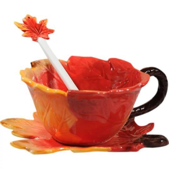 秋の紅葉デザイン陶器ティーセット カップと葉型プレート付き スプーン付き 二客組