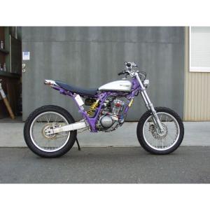 カワサキ（Kawasaki） エストレヤ タンク 紺/白 純正 中古 バイク 部品