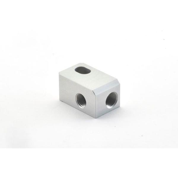 スウェッジライン 2WAYブロック メス凹（L-M11X0.75）-メス凸（M10X1.00） LH...