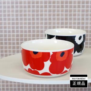 marimekko（マリメッコ） プレート約25cm皿 SIIRTOLAPUUTARHA（シール
