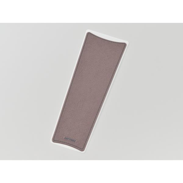 デイトナ  タンクパッド（軟質エンブレム） レザー調/ベルト ブラウン (63889)