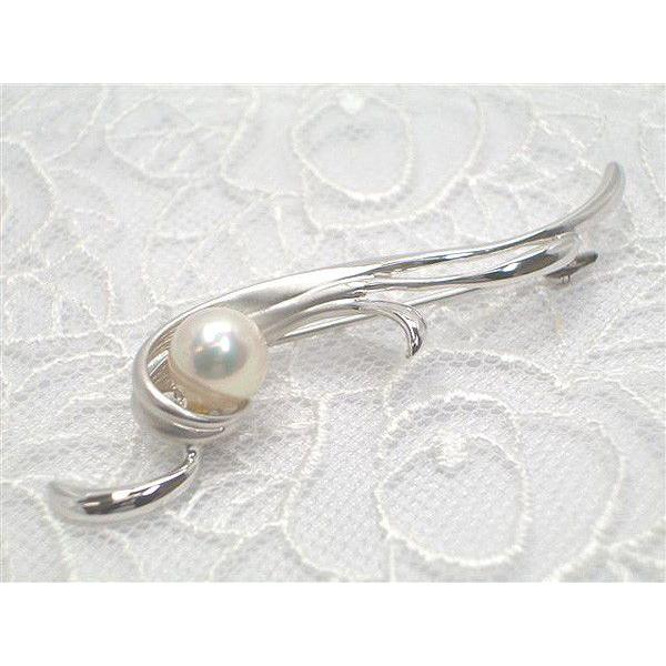 大粒の綺麗な珠が印象的、svアコヤ真珠ブローチ8.5mm
