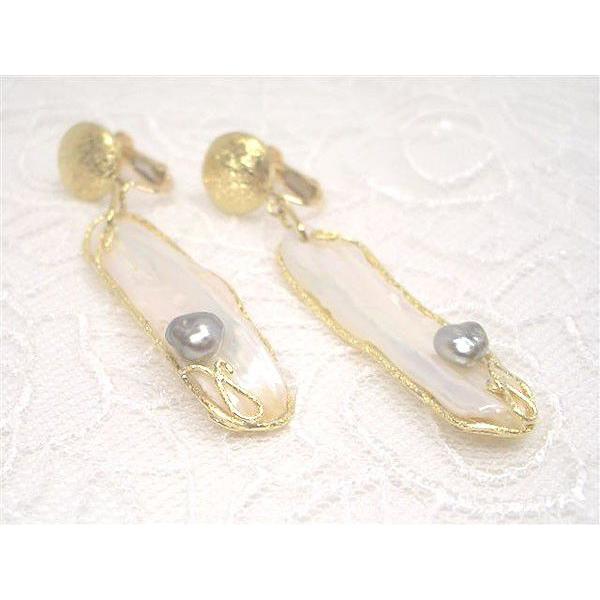 K18淡水真珠(ドラゴン)黒蝶ケシ付きイヤリング