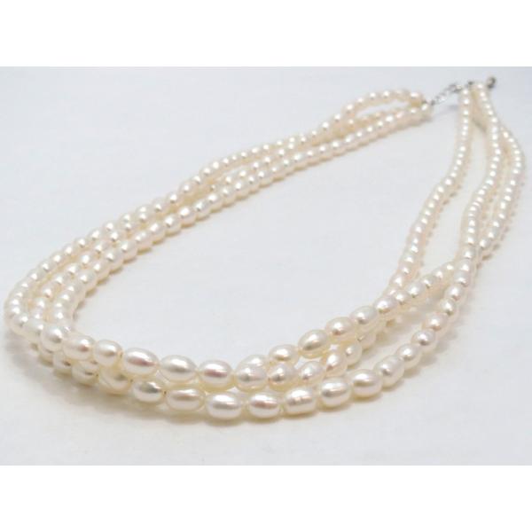 淡水オーバルパール３連ネックレス