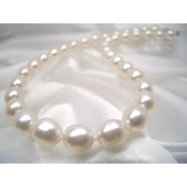 SVシロチョウパールネックレス