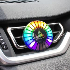 車用 エアコン吹き出し口 LED イルミネーション ミュージックライト RGB USB充電式 アロマディフューザー 芳香剤 音楽 連動 汎用｜mr-store