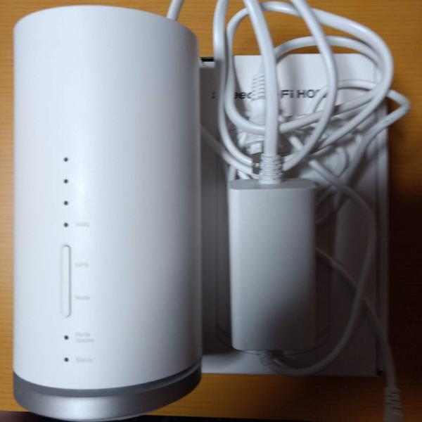 UQ Speed Wi-Fi HOME L01 HWS31SWU WHITE