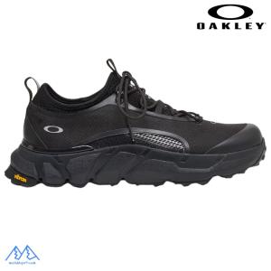 オークリー 防水 スニーカー ライトシールド アウトドア シューズ ブラック OAKLEY LIGHT SHIELD TRIPLE BLACK FOF100587 02Y｜msp-net