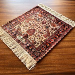 ペルシャ絨毯柄 シルクタッチで高品質 テーブルセンターマット ディスプレイマット おしゃれインテリアに