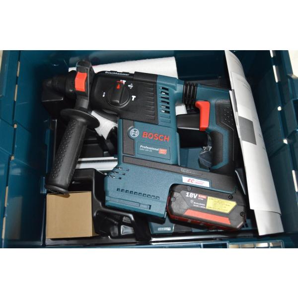 BOSCH・ボッシュ コードレスハンマードリル 6.０Ahバッテリー2個 充電器 ケース チャック付...