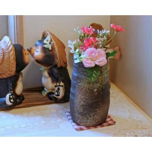 信楽焼 花瓶 黒 花彫り 櫛目 おしゃれ 一輪挿し 花入 陶器 花びん 花器