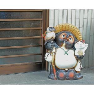 信楽焼 狸 置物 金紙兜 たぬきの置物 8号 (名入れも可) 玄関 狸置物
