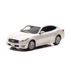 ヒコセブン  1/43 日産 フーガ ハイブリッド (Y51) 2015 Crystal White...