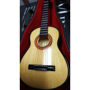 ミニチュア楽器　クラシックギター15ｃｍ