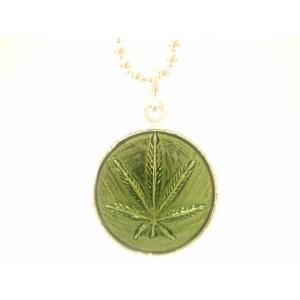 横浜最新 魅惑のマリファナペンダント巾20ミリ★50センチ チェーン付き メンズレディース 送料無料...