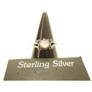 横浜最新 シルバー925SILVER銀ピンキーリング♪魅惑のハート ホワイト 1又は3号 送料無料指...