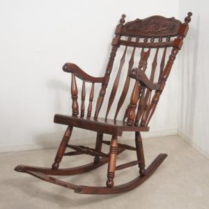 アンティーク調 マホガニー無垢材 ロッキングチェア 装飾彫刻
