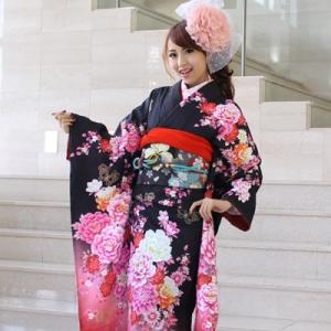 【振袖7点セット】ピンクにお花♡所々刺繍の華やかな振袖 TAKAZENの振袖 /ピンク色/古典/桜柄/ 最新作高級古典 ピンク 桜柄 関芳