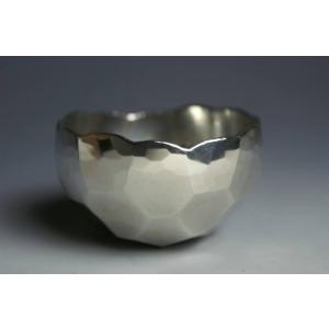 ぐい呑み 錫 亀甲文 鎚起工房 清雅堂 酒器 鍛金 打ち出し 日本酒 おしゃれ プレゼント 鎌倉清雅...