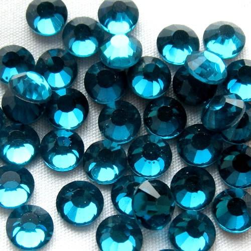 【メール便OK】高級ガラスストーン【ブルージルコン】ss4(80粒)ss6,ss8,ss10(100...