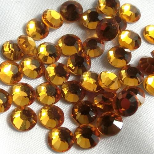 【メール便OK】高級ガラスストーン【トパーズ】ss4(80粒)ss6,ss8,ss10(100粒)s...