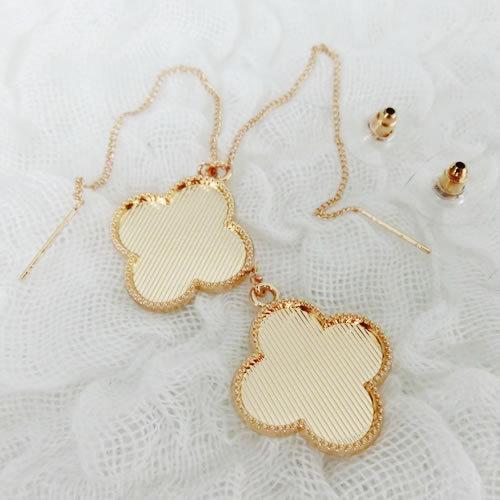 グルーデコ土台　ゴールド ピアス18 フラワー 花 四つ葉 チェーン　合金素材　手作りアクセサリー ...