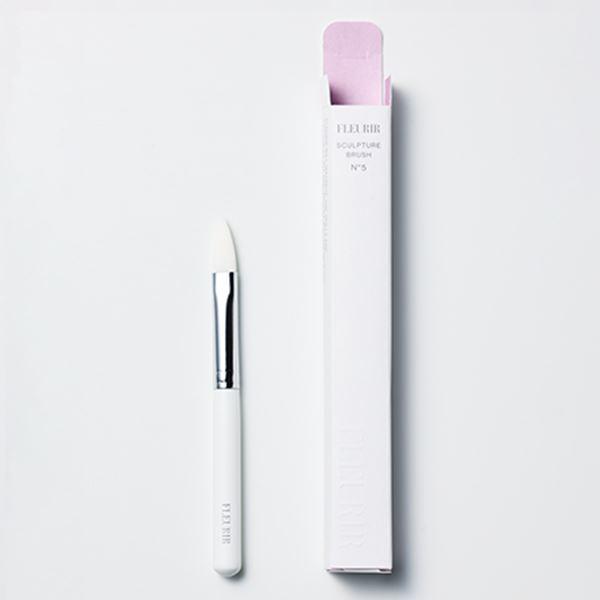 フルーリア スカルプチュアブラシ No.5