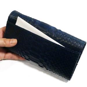 がま口 長財布 かぶせ型 / 本革 パイソン革...の詳細画像2