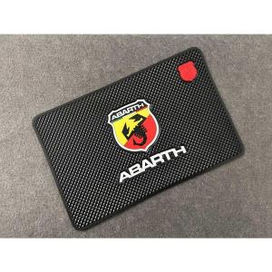 アバルト ABARTH 車のダッシュボード粘着パッド 滑り止めパッド