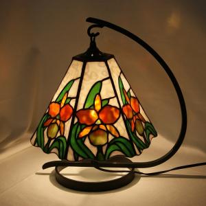 ティファニーランプ・チューリップ 14インチ : ステンドグラス七色