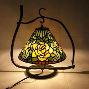 ティファニーランプ・チューリップ 14インチ : ステンドグラス七色