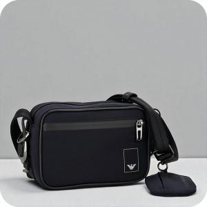 ⭐️値下げ！即購入大歓迎！⭐️EMPORIO ARMANI ショルダーバッグ ⭐️お買い得！即購入大歓迎！⭐️EMPORIO ARMANI ショルダーバッグ