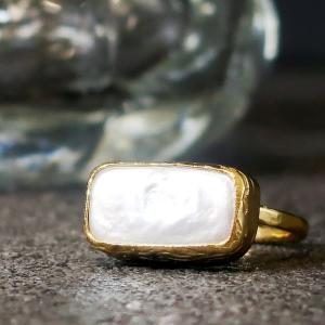 SWAROVSKI スワロフスキー 『Evade リング』 指輪 5221542