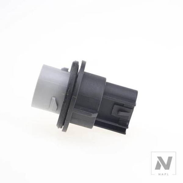 【並行輸入品】1個 3157 電球ソケットベース 68083021AA ジープ ダッジ ラム 150...